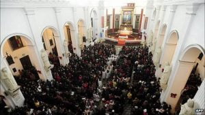 China prohíbe que los niños puedan visitar las Iglesias