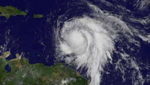 Obispo puertorriqueño invita a prepararse ante el huracán María