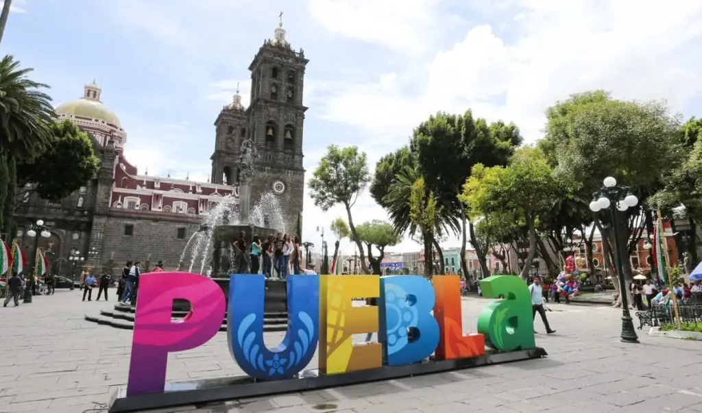 La Arquidiócesis de Puebla informó que por los momentos han contabilizado 30 iglesias dañadas a causa del terremoto de 7.1 que afectó el pasado 19 a México. Este dejó más de 200 personas muertes y decenas
