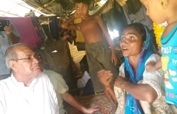 Cardenal de Bangladesh visitan los campos de refugiados rohinyas