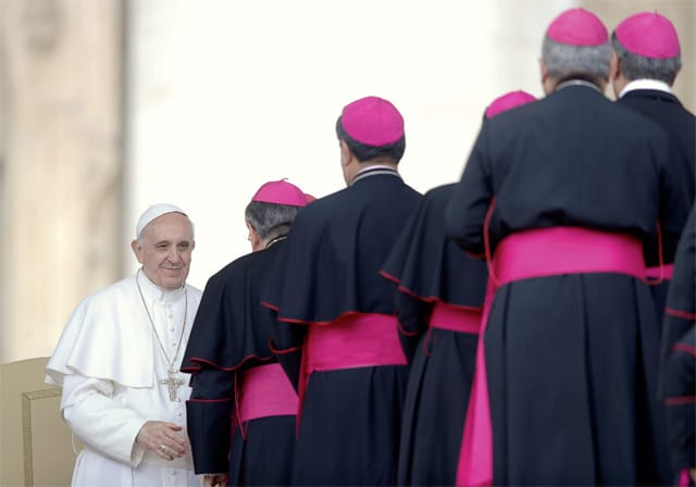El Papa hace una llamada a los obispos para que huyan del protagonismo