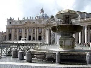 Papa Francisco regresa a Roma