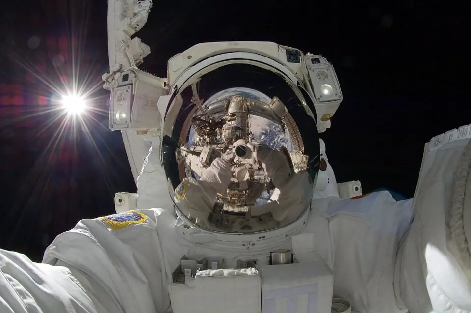 Papa Francisco entablará conversación con astronautas