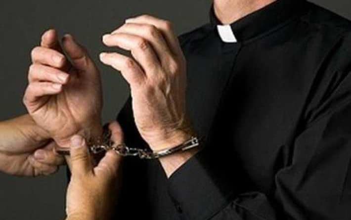 Mediante un comunicado se dio a conocer que el Arzobispado de Tucamán en Argentina realizó la suspensión temporal de un sacerdote de la localidad. 