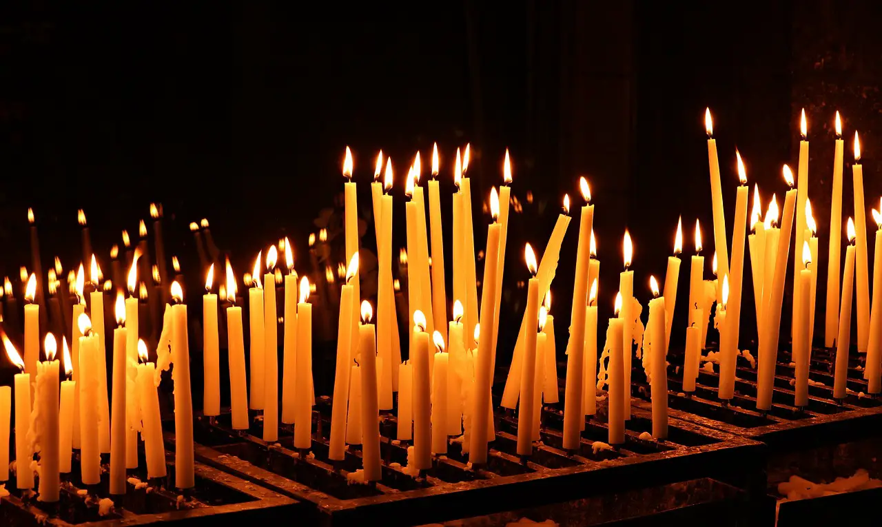 Virgen de la Candelaria. Imagen de NoName_13 en Pixabay