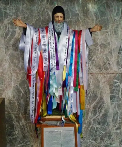 Oración a San Chárbel para quedar Embarazada
